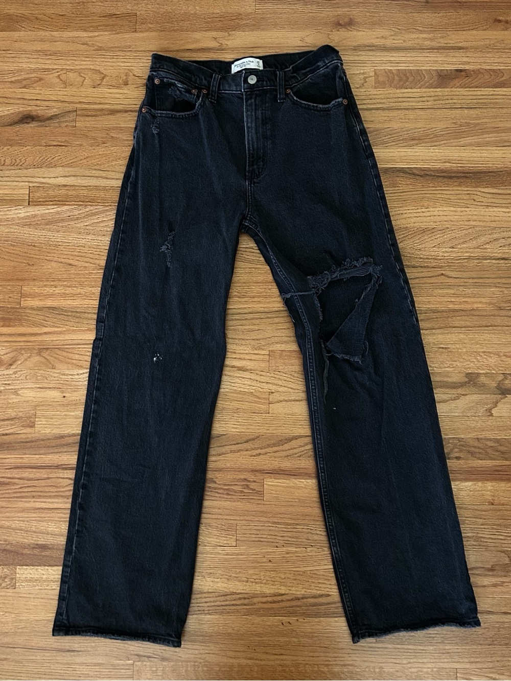 Abercrombie & Fitch Black Straight-Leg Distressed Jeans